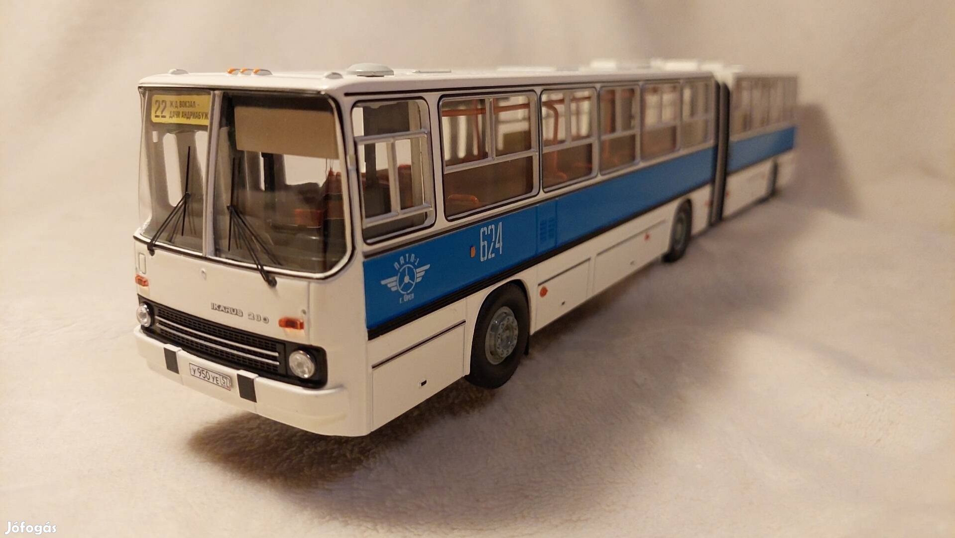 Ikarus 280 kék-fehér 1:43 [Demprice] modell